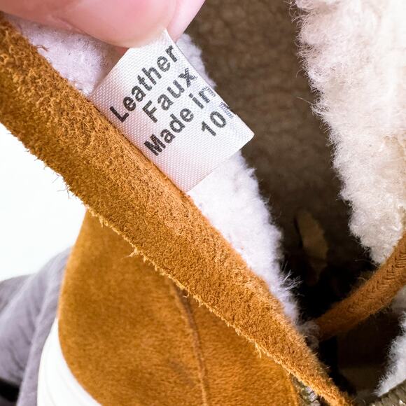 J/Slides Torrie Fleece Lined Water Resistant Platform Boots Cognac Size 10 NWT - Picture 9 of 11